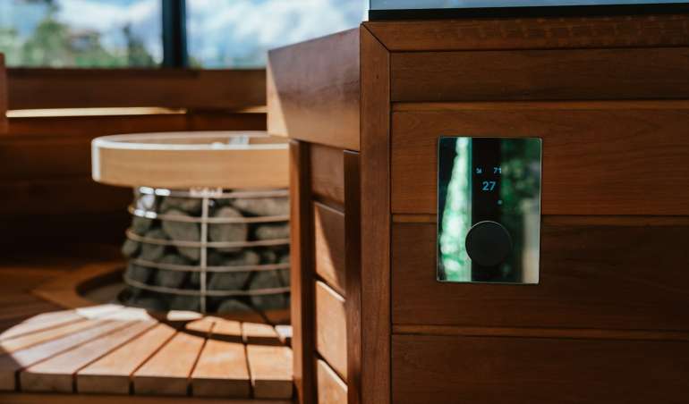 a wooden box with a screen